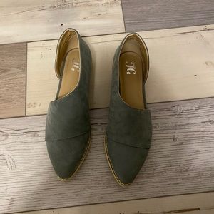 Journee Collection Flats